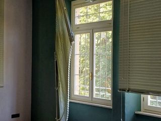 Vandali in azione presso la Villa 6 di Collegno Vandali in azione presso la Villa 6 di Collegno