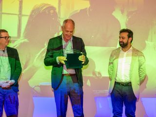 Al centro, Umberto Cairo (CloudTel) Al centro, Umberto Cairo (CloudTel)