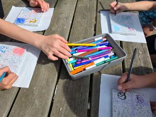 Dalla teoria alla pratica, studenti protagonisti contro il vandalismo Dalla teoria alla pratica, studenti protagonisti contro il vandalismo