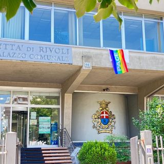 Rivoli non spegne i riflettori su Gaza: la città rinnova l'impegno per la pace