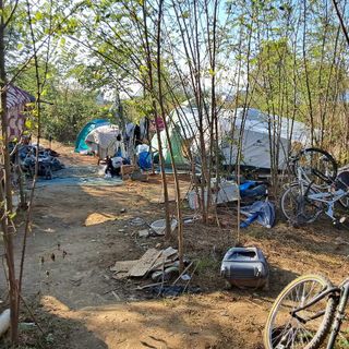 Rom e abusivi allontanati dalla Polizia Municipale di Collegno