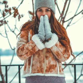 Abbigliamento invernale personalizzato: quando comfort e stile diventano una leva strategica per le aziende