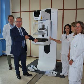 Ospedale di Rivoli, installato un nuovo mammografo in occasione dell'Ottobre Rosa