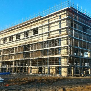 L'assessore Saitta in visita al cantiere del Polo Sanitario di Venaria