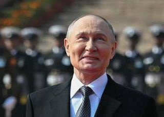 Putin usa il super missile Oreshnik, il messaggio della Russia all'Europa