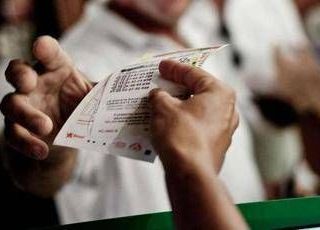 Superenalotto, numeri combinazione vincente oggi 10 gennaio