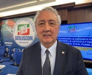 Barelli (Fi): "Superare incompatibilità medici per ridurre liste attesa e rafforzare Ssn"