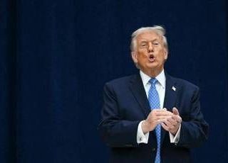 Venezuela, Machado 'premia' Trump e gli consegna il Nobel per la pace