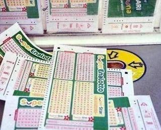 Superenalotto, combinazione vincente oggi: un 5+1 vince 653mila euro