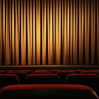 Partecipa al contest fotografico "Scatta lo spettacolo!" e goditi Teo Teocoli con “Tutto Teo” al Teatro Alfieri di Torino