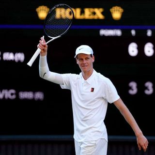 Prima finale di Sinner a Wimbledon, contro Alcaraz per il titolo