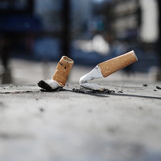 "Il pianeta non è un portacenere": Plastic Free mobilita migliaia di volontari contro i mozziconi di sigaretta