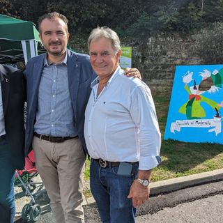 Persone in foto di gruppo