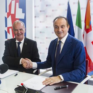 Il ministro Calderoli insieme al presidente Cirio