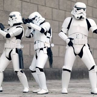 Mattoncini e iperspazio: Star Wars in versione Lego sbarca a Le Gru