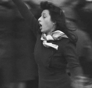Anna Magnani in una scena di "Roma Città Aperta"