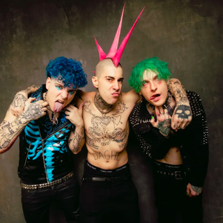 La Sad, la tappa dell'ultimo tour della band a Venaria: "A Torino bella scena per la musica underground e punk"