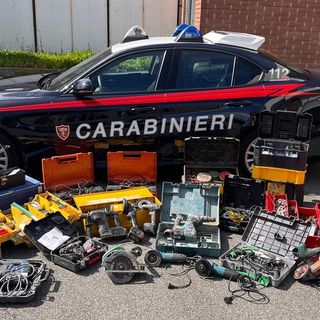 Rubava alle aziende: ladro incastrato grazie all'auto che utilizzava per i furti