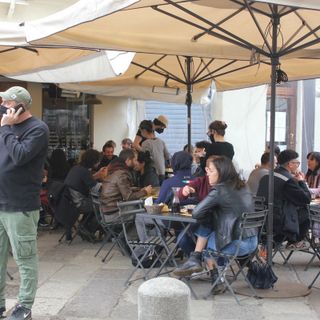 Dehors di un locale pubblico