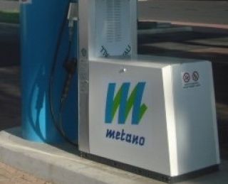 Veicoli trasformati in bifuel, la richiesta di Confartigianato: “Estendiamo anche a quelle auto la riduzione del bollo”