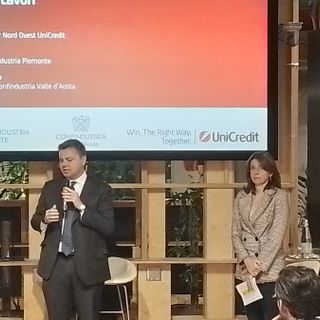 Bollette e calcolatrice