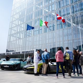 In 700 sono saliti al 41° piano del Grattacielo Piemonte nella settimana della Festa del Papà