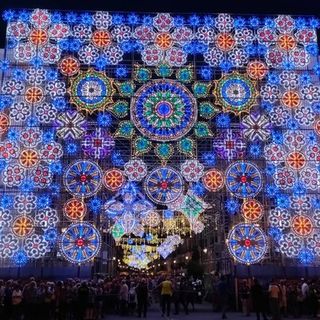 Continuano gli appuntamenti dell'Illuminata a Cuneo: laboratori, spettacoli e tanta luce