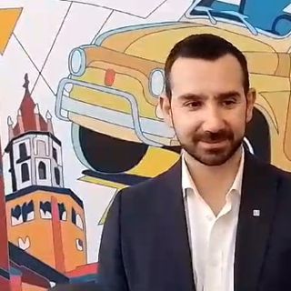 La Regione chiude i rubinetti: adesso tutte le sue auto si lavano a secco