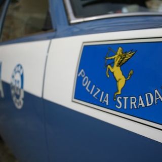 Rivoli, tir perde il carico in tangenziale: sfiorata una tragedia