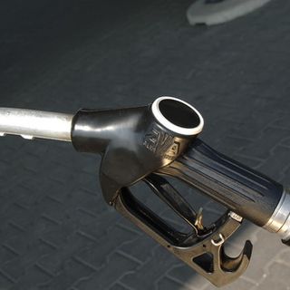 Inizio anno amaro per gli automobilisti di Torino e provincia: il 2 gennaio a secco molte stazioni Eni