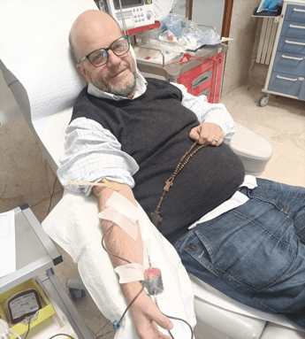 "Doniamo il sangue". L'appello di Riccardo Rossi "Doniamo il sangue". L'appello di Riccardo Rossi