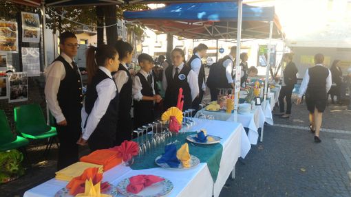 Rivoli e Pianezza portano in strada i mestieri per traghettare i giovani nel mondo del lavoro Rivoli e Pianezza portano in strada i mestieri per traghettare i giovani nel mondo del lavoro