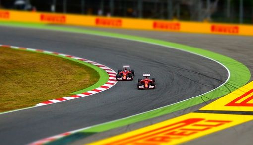 Hamilton si augura che Leclerc vinca un titolo Hamilton si augura che Leclerc vinca un titolo