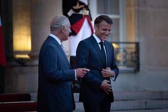 Macron in visita da Carlo III, il 're francofilo' che ama 'La Vie en Rose' Macron in visita da Carlo III, il 're francofilo' che ama 'La Vie en Rose'