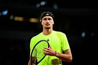 Becker lo attacca, Zverev risponde: "Ho perso con Djokovic, non con il 250 del mondo" Becker lo attacca, Zverev risponde: "Ho perso con Djokovic, non con il 250 del mondo"