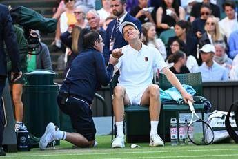 Sinner e l'infortunio a Wimbledon, gli esami e le condizioni