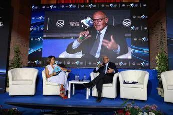 Blue economy, Rampelli: "Ministero del mare è un risultato lungimirante per governo Meloni" Blue economy, Rampelli: "Ministero del mare è un risultato lungimirante per governo Meloni"