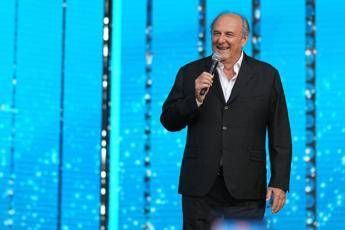 Gerry Scotti: "Non ho fatto le scarpe a Striscia. Affari Tuoi? Si avvicina alla ludopatia" Gerry Scotti: "Non ho fatto le scarpe a Striscia. Affari Tuoi? Si avvicina alla ludopatia"