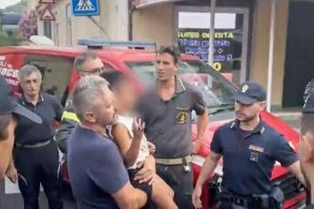 Ritrovato Allen, le parole del testimone: "Mi hanno torchiato bene" Ritrovato Allen, le parole del testimone: "Mi hanno torchiato bene"