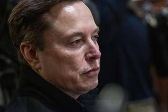 Elon Musk: "Ue deve essere abolita, sovranità restituita ai singoli Paesi"