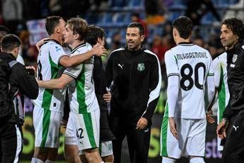 Fiorentina, crisi senza fine: il Sassuolo vince 3-1 a Reggio Emilia