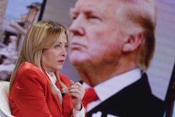 Meloni, i sondaggisti: "L'attacco di Trump fa alzare consensi per premier" Meloni, i sondaggisti: "L'attacco di Trump fa alzare consensi per premier"