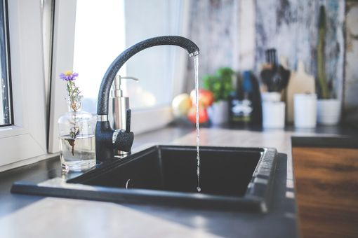 Uso acqua in casa: Piemonte sul podio delle regioni antispreco. Ma i giovani sono poco attenti Uso acqua in casa: Piemonte sul podio delle regioni antispreco. Ma i giovani sono poco attenti