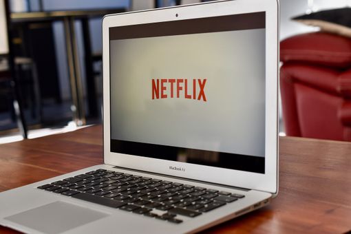 Netflix entra nel settore del gioco multimediale entro la fine del 2021 Netflix entra nel settore del gioco multimediale entro la fine del 2021
