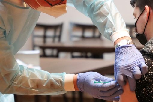 Covid e influenza, il picco in Piemonte entro fine anno: "I vaccinati sono oltre 800.000"