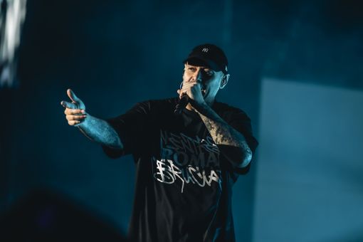 Fabri Fibra porta il nuovo album al Flowers Festival: "Mi sono chiesto quando il mondo brucia, noi che facciamo?" Fabri Fibra porta il nuovo album al Flowers Festival: "Mi sono chiesto quando il mondo brucia, noi che facciamo?"