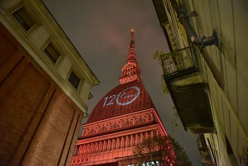 I monumenti del Torinese si tingono di arancione per i 120 anni di Anpas I monumenti del Torinese si tingono di arancione per i 120 anni di Anpas