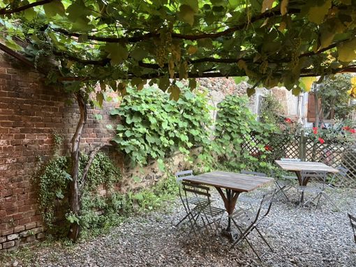 Una immagine dell'Enoteca 325 a Rivoli