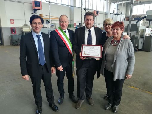 Collegno, una targa per celebrare gli 80 della Fanti (VIDEO) Collegno, una targa per celebrare gli 80 della Fanti (VIDEO)