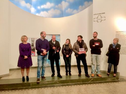 Collegno, inaugurata "Prigioni della Mente - Quello che resta di quel che era": la mostra fotografica che illustra il mondo dei manicomi Collegno, inaugurata "Prigioni della Mente - Quello che resta di quel che era": la mostra fotografica che illustra il mondo dei manicomi